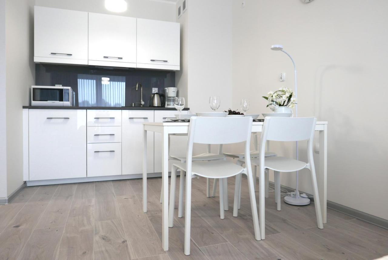 Storczyk & Szampanski Apartamenty Blizej Morza Kolobrzeg Bagian luar foto