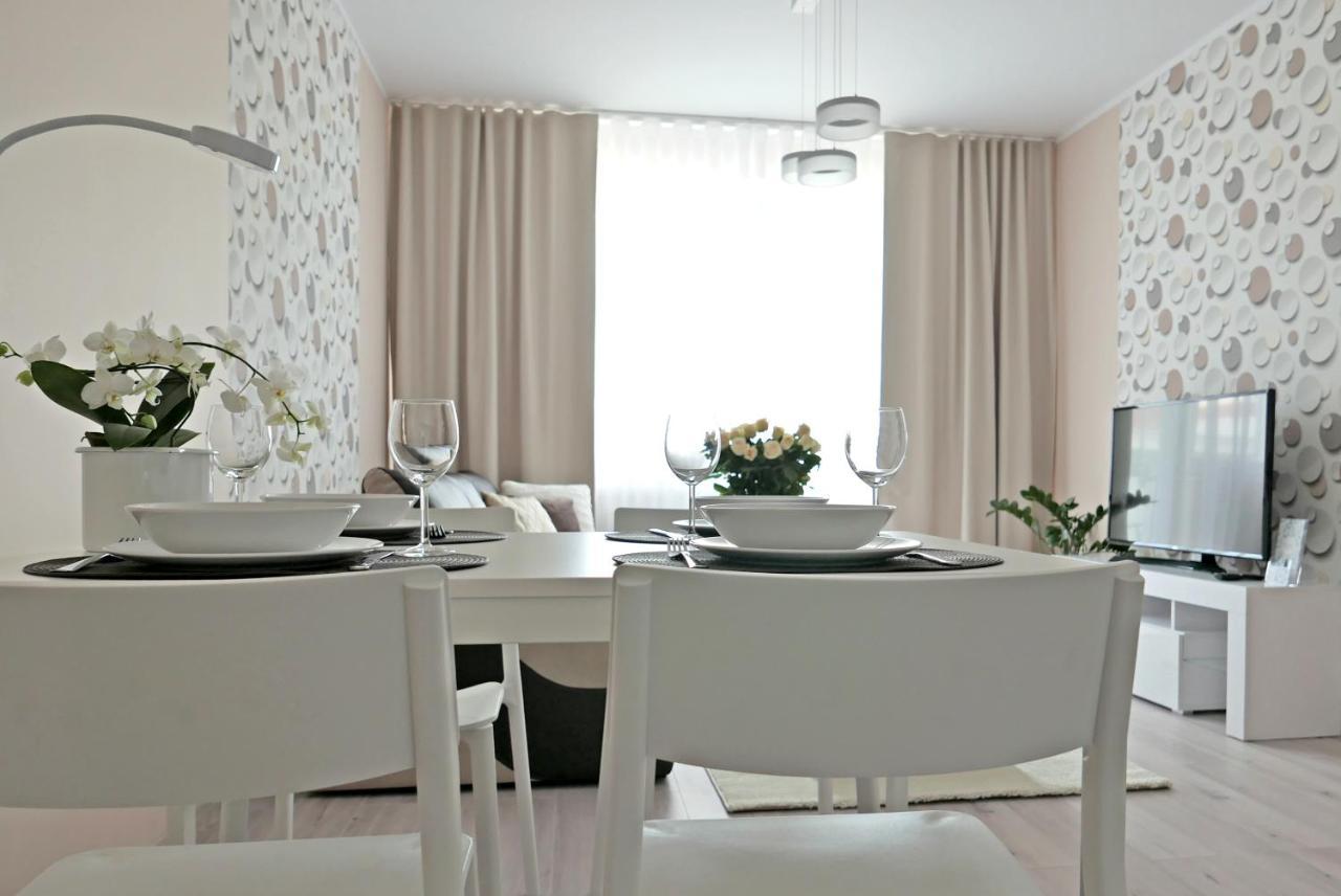Storczyk & Szampanski Apartamenty Blizej Morza Kolobrzeg Bagian luar foto