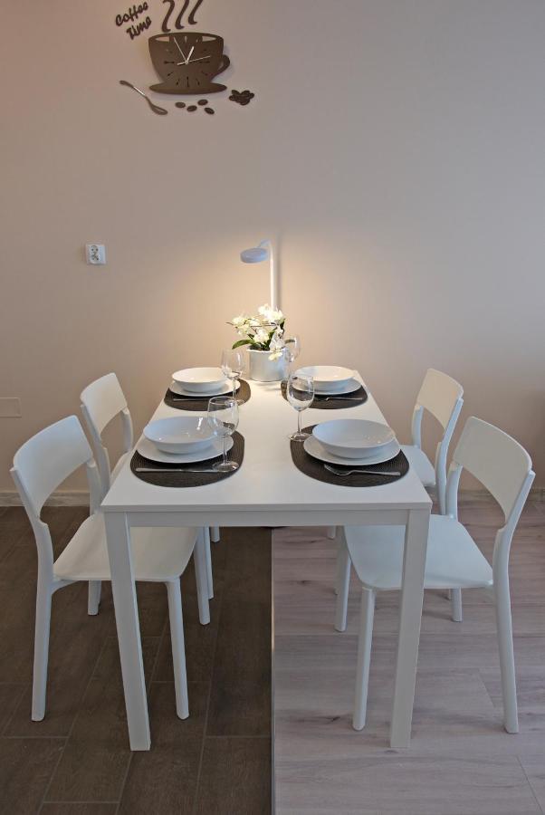 Storczyk & Szampanski Apartamenty Blizej Morza Kolobrzeg Bagian luar foto